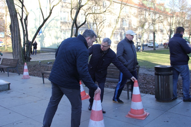 Rozbiórka pomnika ks. Jankowskiego