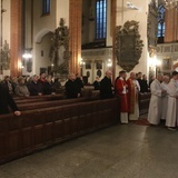 Droga Krzyżowa za grzech w Kościele