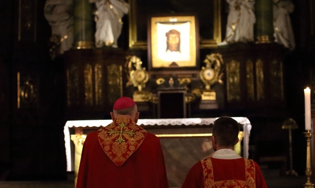 Legnica: Modlitwa za grzech przeciwko małoletnim