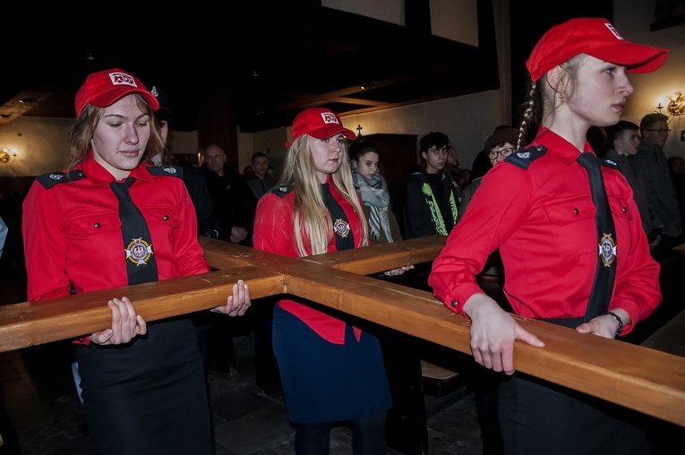 Wielkopostne Czuwanie Młodych w Złocieńcu cz. 1