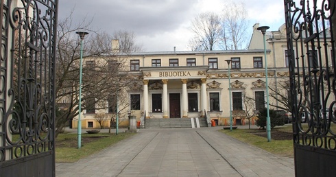 Gmach Biblioteki Głównej przy ul. Piłsudskiego w Radomiu