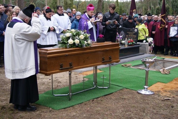 Ostatnie pożegnanie dobrego kapłana 