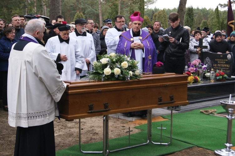 Ostatnie pożegnanie dobrego kapłana 