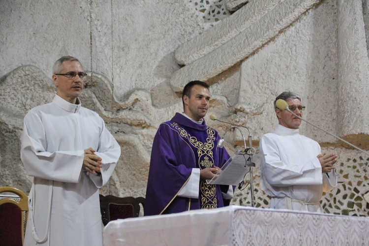 Otwarcie i pobłogosławienie "Dobrodzielni"