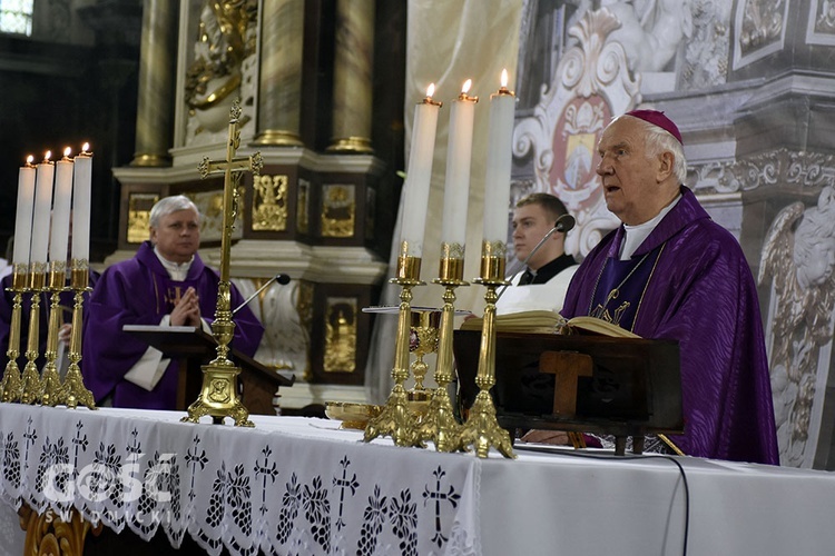 Posługa lektoratu w diecezji świdnickiej