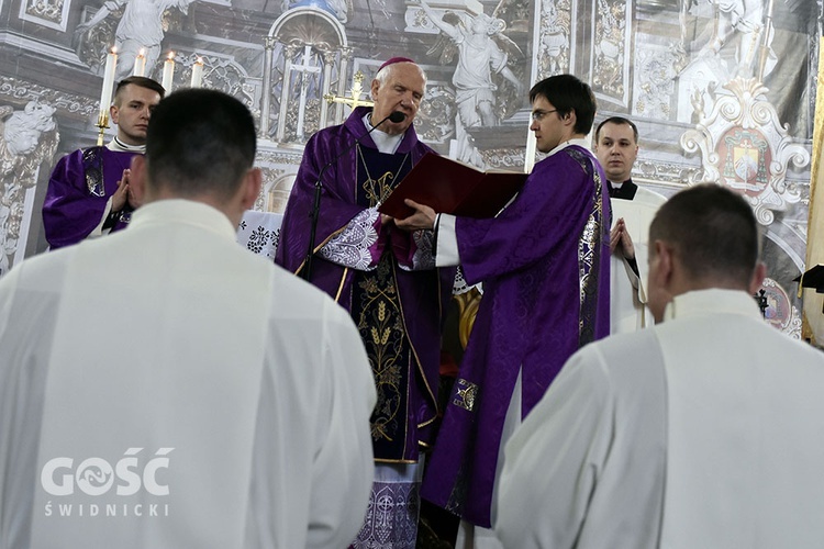 Posługa lektoratu w diecezji świdnickiej