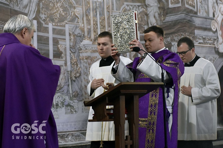 Posługa lektoratu w diecezji świdnickiej