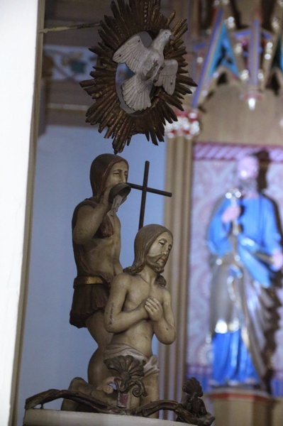 Poświęcenie ołtarza w Mokrem
