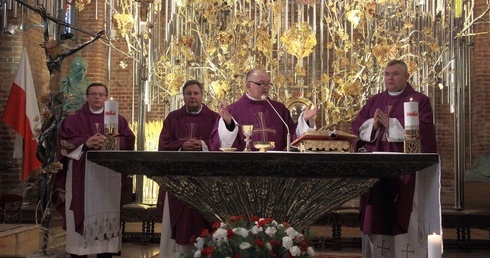 Msza św. w intencji ojczyzny i żołnierzy niezłomnych w gdańskiej bazylice św. Brygidy