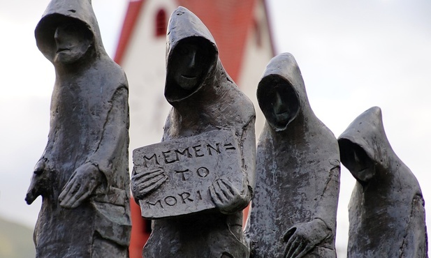 Praktyka „memento mori” odżywa w Wielkim Poście