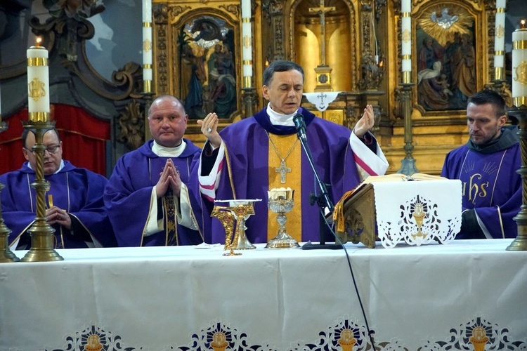 Mszy św. przewodniczył bp Adam Bałabuch.