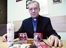 – Paschaliki i skarbonki dla dzieci, obok baranków, są narzędziami chrześcijańskiego miłosierdzia  – mówi ks. Zbigniew Pietruszka, dyrektor CDT.