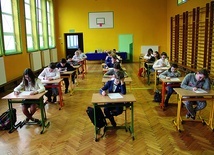 ▲	Jeden z etapów rejonowych odbył się w gościnnej Szkole Podstawowej w Osiecznicy.