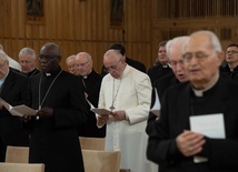 O. Cantalamessa: Wejść w siebie, aby spotkać żywego Boga