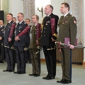 Prezydent wręczył pięć nominacji na pierwszy stopień generalski lub admiralski w wojsku
