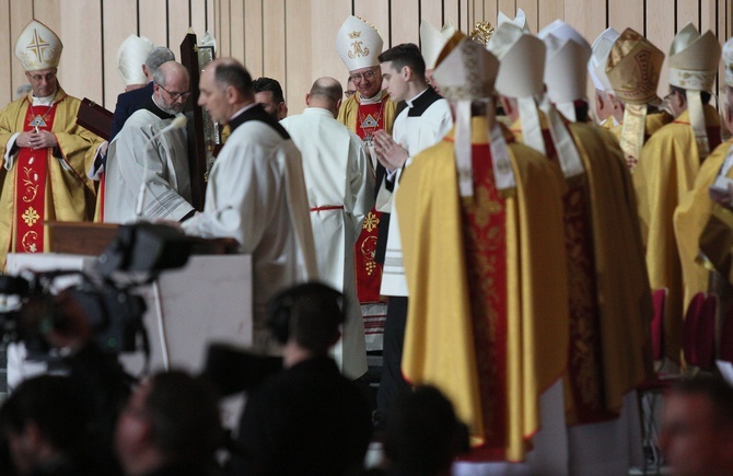 Świeca Niepodległości dla papieża Franciszka