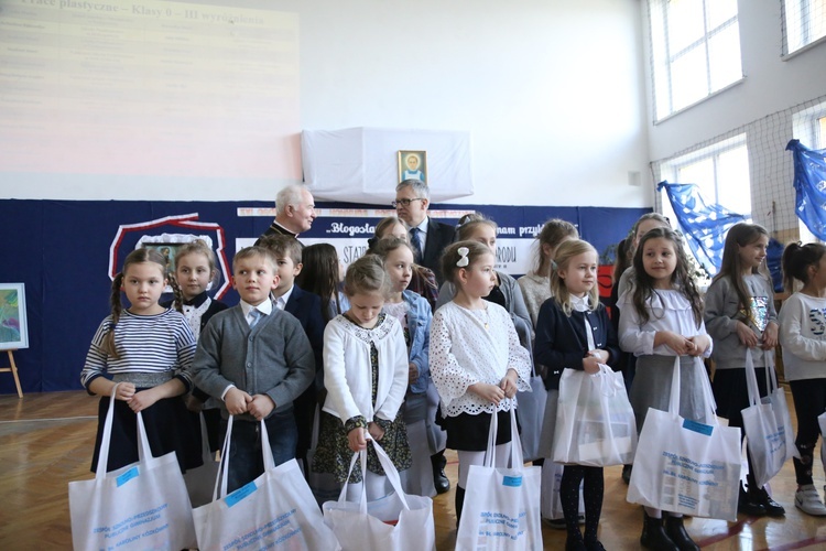 Karolino świeć nam przykładem