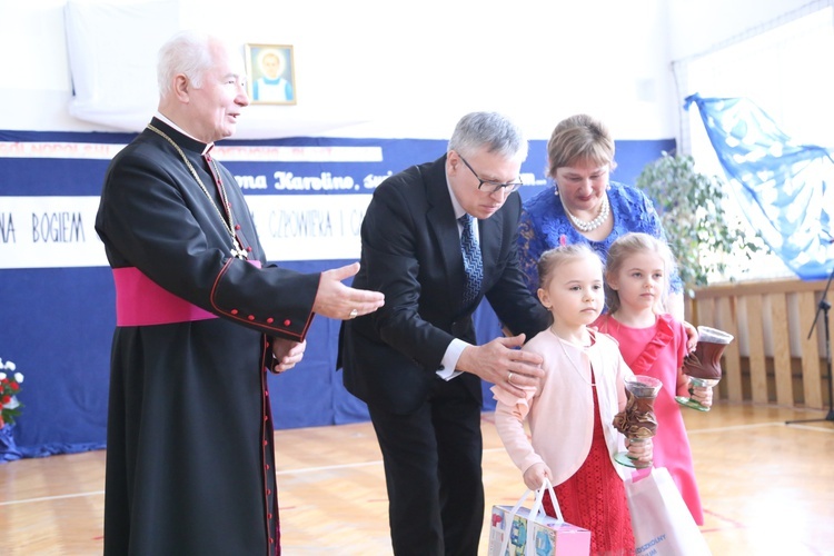 Karolino świeć nam przykładem