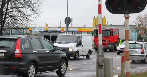 "Szlaban na ryzyko" na przejeździe kolejowym