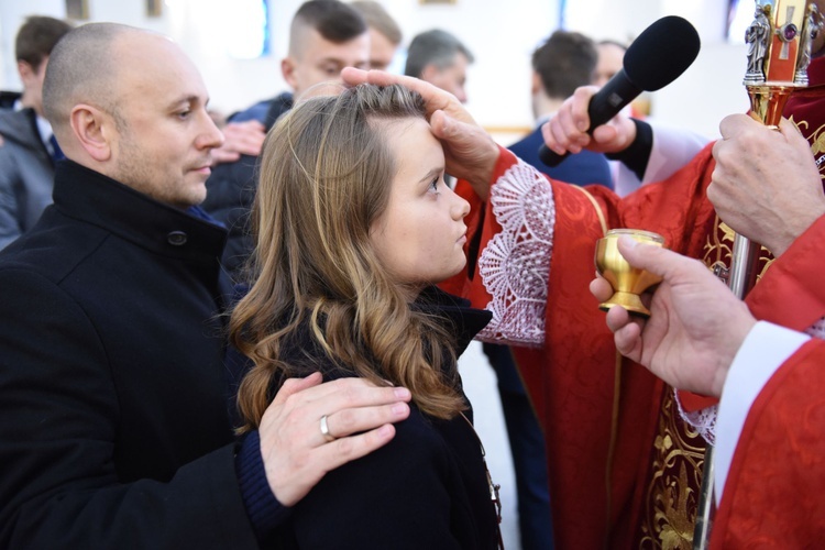 Bierzmowanie w kościele bł. Karoliny w Tarnowie