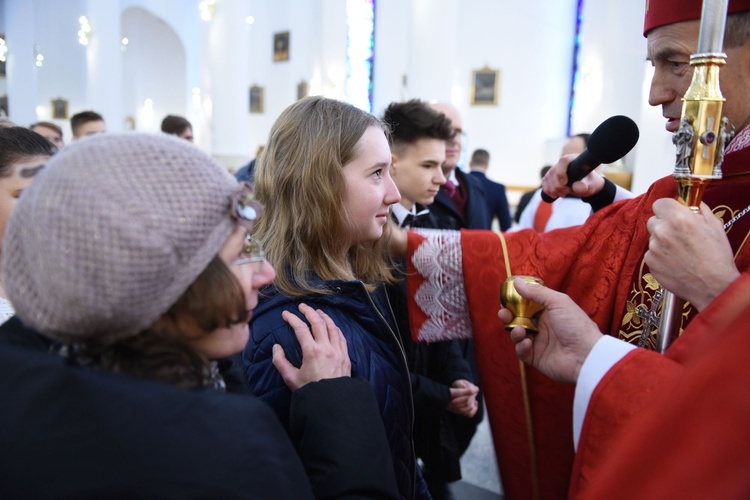 Bierzmowanie w kościele bł. Karoliny w Tarnowie