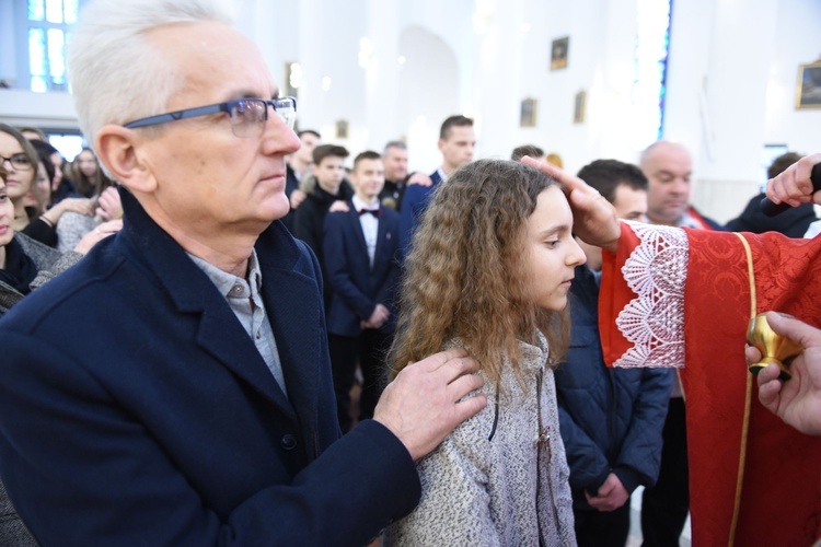 Bierzmowanie w kościele bł. Karoliny w Tarnowie