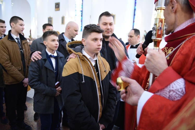 Bierzmowanie w kościele bł. Karoliny w Tarnowie