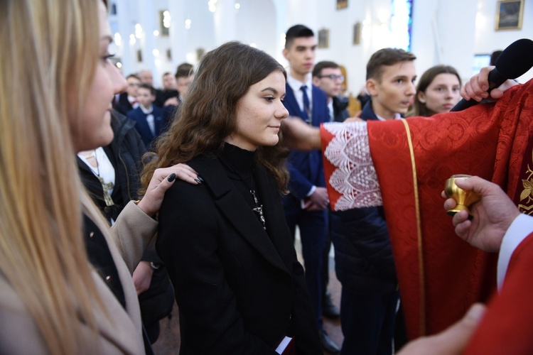 Bierzmowanie w kościele bł. Karoliny w Tarnowie