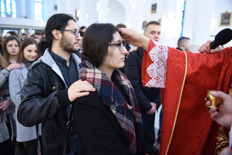 Bierzmowanie w kościele bł. Karoliny w Tarnowie