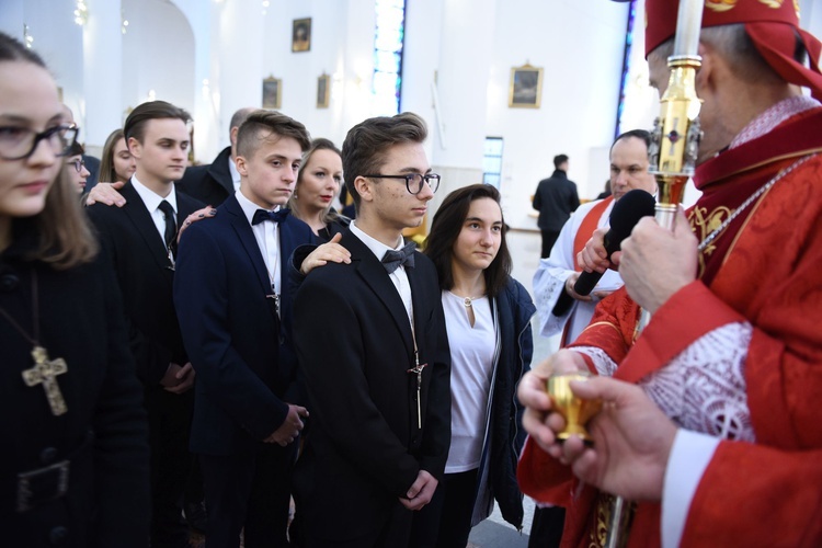 Bierzmowanie w kościele bł. Karoliny w Tarnowie