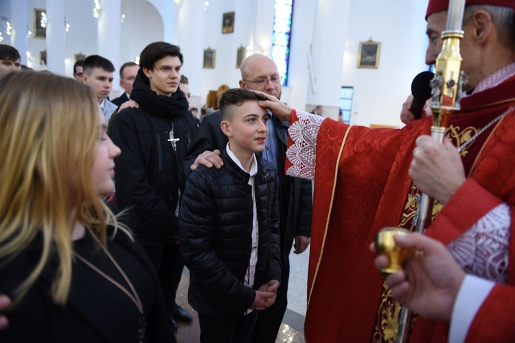 Bierzmowanie w kościele bł. Karoliny w Tarnowie