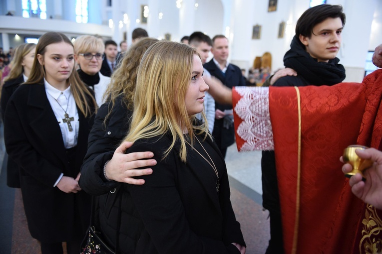 Bierzmowanie w kościele bł. Karoliny w Tarnowie