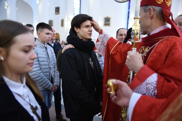 Bierzmowanie w kościele bł. Karoliny w Tarnowie