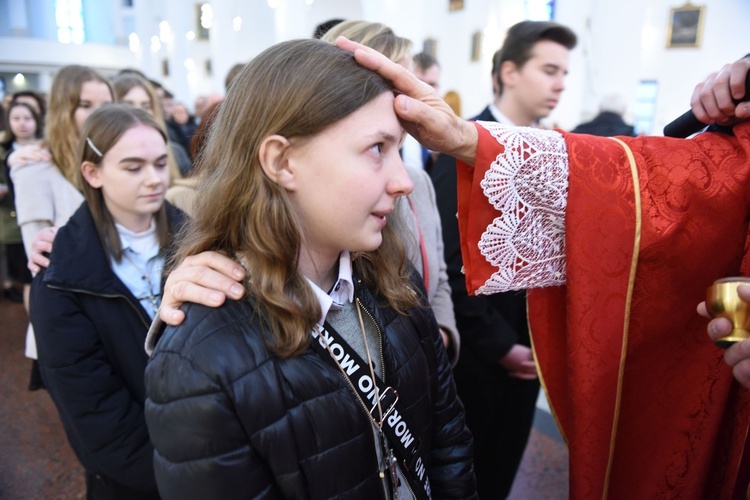 Bierzmowanie w kościele bł. Karoliny w Tarnowie