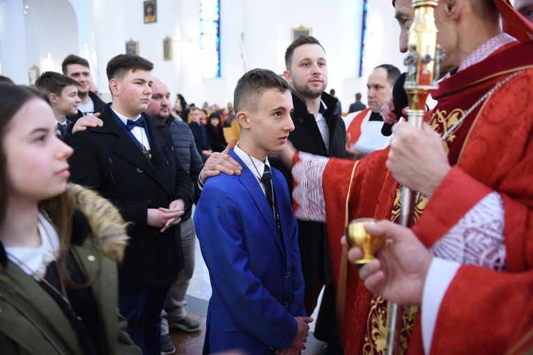 Bierzmowanie w kościele bł. Karoliny w Tarnowie