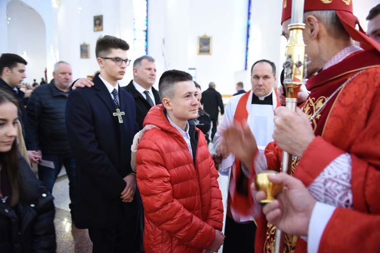 Bierzmowanie w kościele bł. Karoliny w Tarnowie