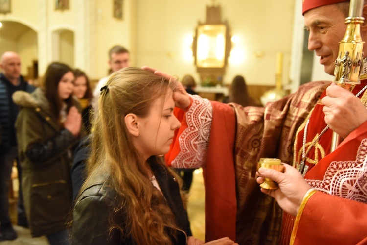 Bierzmowanie w kościele NSPJ w Tarnowie