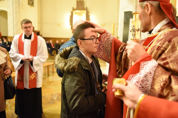 Bierzmowanie w kościele NSPJ w Tarnowie