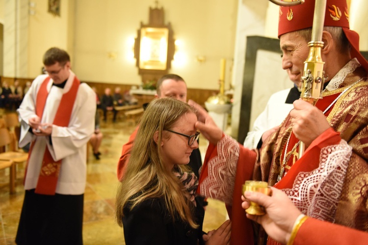 Bierzmowanie w kościele NSPJ w Tarnowie