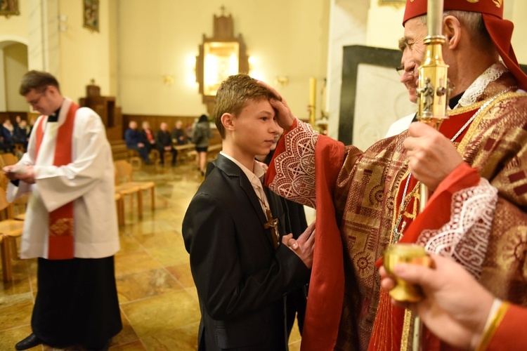 Bierzmowanie w kościele NSPJ w Tarnowie
