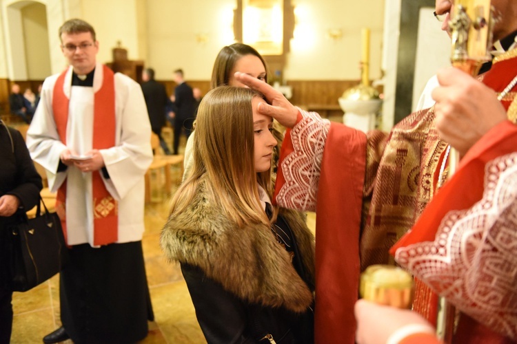 Bierzmowanie w kościele NSPJ w Tarnowie