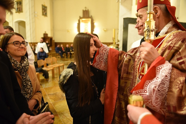 Bierzmowanie w kościele NSPJ w Tarnowie