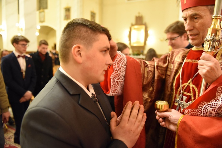 Bierzmowanie w kościele NSPJ w Tarnowie