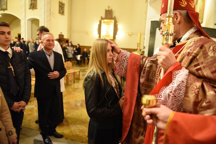 Bierzmowanie w kościele NSPJ w Tarnowie