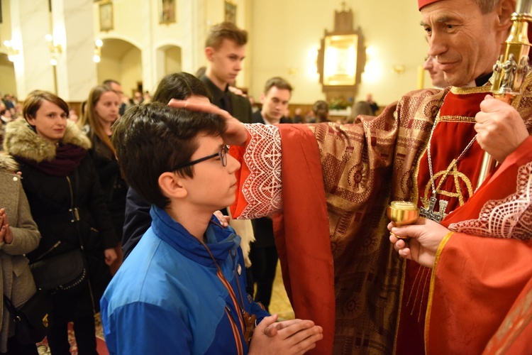 Bierzmowanie w kościele NSPJ w Tarnowie