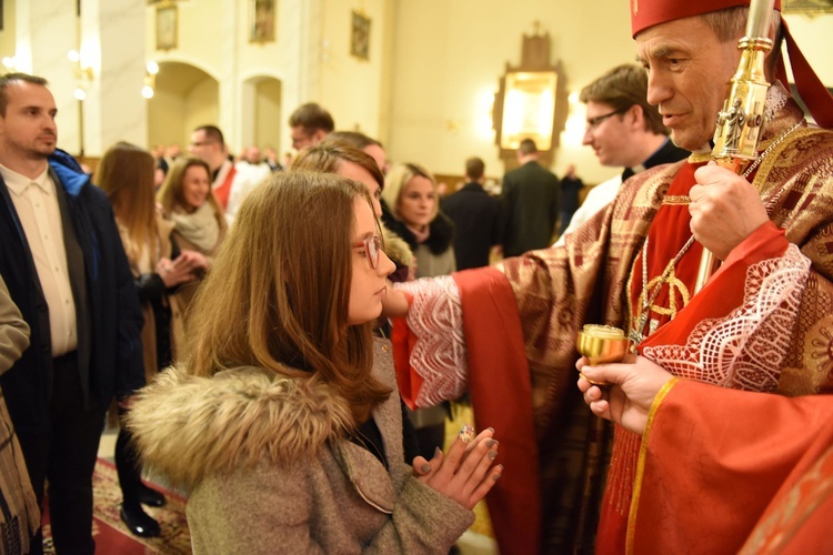 Bierzmowanie w kościele NSPJ w Tarnowie