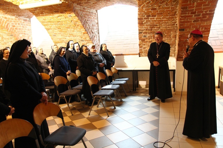 Święto patronalne abp. Józefa Kupnego i nowi nadzwyczajni szafarze Komunii św.