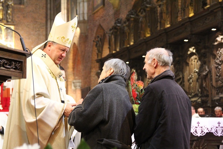 Święto patronalne abp. Józefa Kupnego i nowi nadzwyczajni szafarze Komunii św.