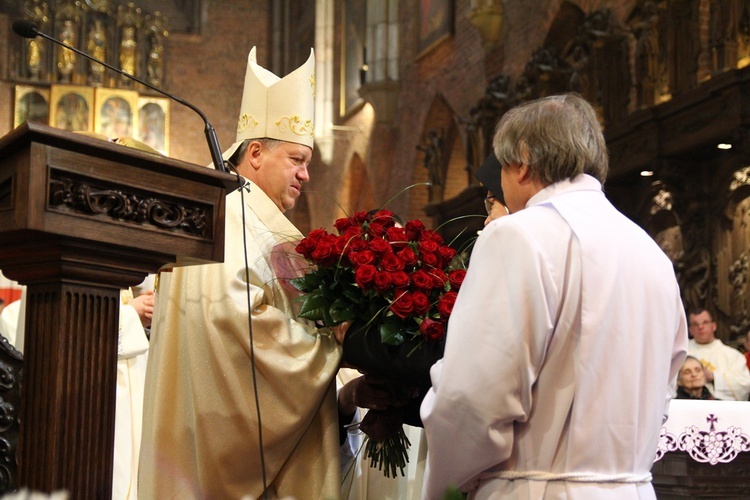 Święto patronalne abp. Józefa Kupnego i nowi nadzwyczajni szafarze Komunii św.