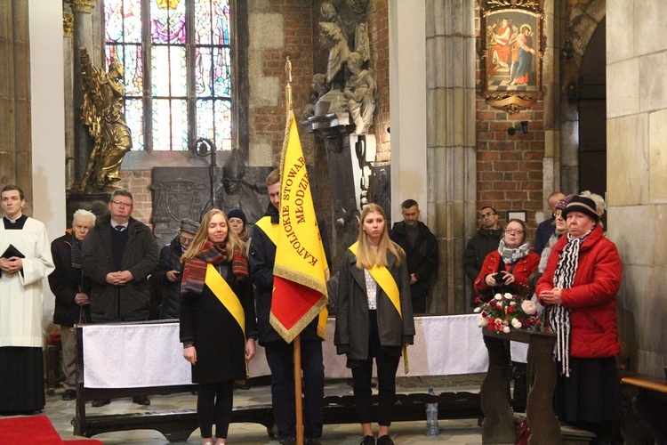 Święto patronalne abp. Józefa Kupnego i nowi nadzwyczajni szafarze Komunii św.